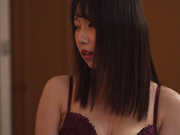 JUR-820 吹き出る汗、吹き飛ぶ理性―。 宙に浮くほどイキ飛び跳ねる、真夏の大痙攣エビ反り不倫SEX。 さつき芽衣 - 1of5