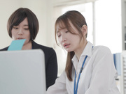 ROYD-351 朝起きたら部屋に下着姿の同期女子社員！いつも生意気で悪態ばかりついてくるのに、甘えてきたので… 天川そら - 3of5