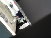 国内牛人潜入酒店员工女厕偷拍红衣牛仔裤妹子贪方便躲进维修中的客房卫生间嘘嘘